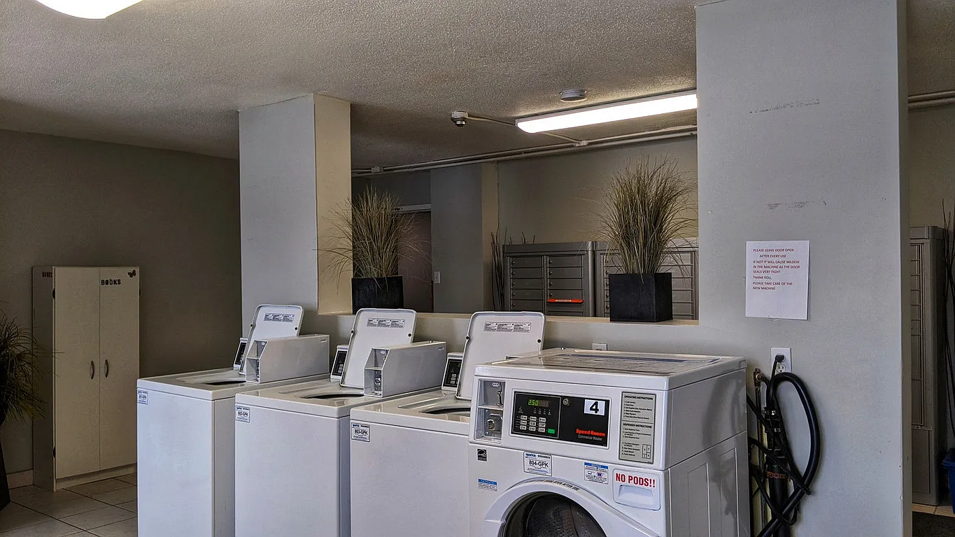 Brookland Towers - 15 Brookland Avenue — Photo 4