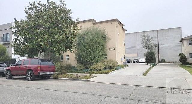 1st image of 8754 Reading Ave #3