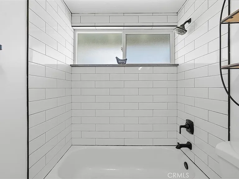 533 S Devon Rd — Photo 26