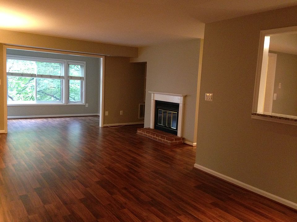 Living room & sunroom