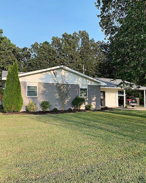 1st image of 1824 Oaklawn Dr
