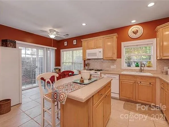 14552 Adair Manor Ct — Photo 10
