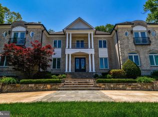 7808 Southdown Rd, Alexandria, VA 22308