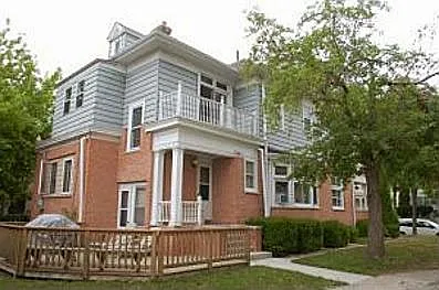 2851 N Downer Ave — Photo 11