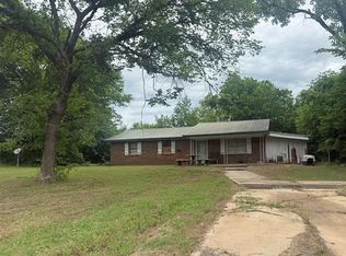 306 W Jerry Lane St, Maud, OK 74854