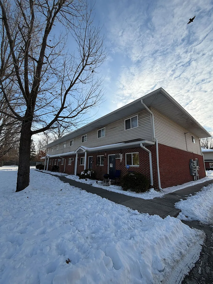 Building Photo - Cornerstone Apartments