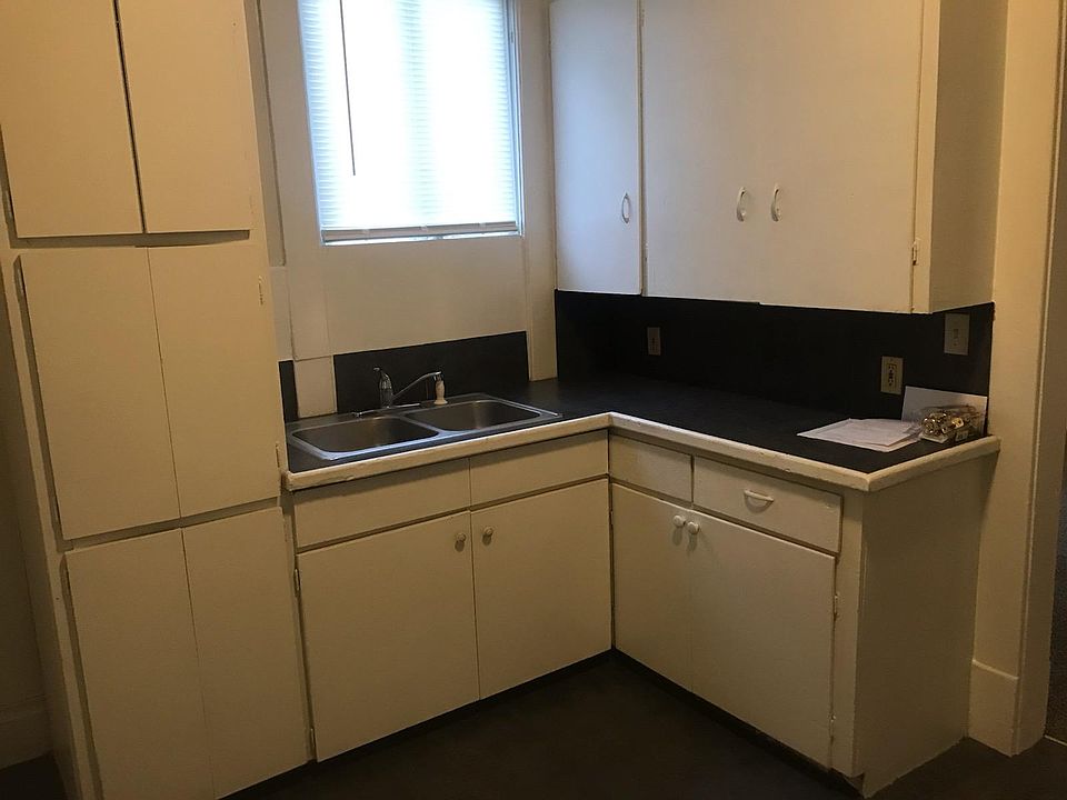 2nd image of 432 May Ave APT C