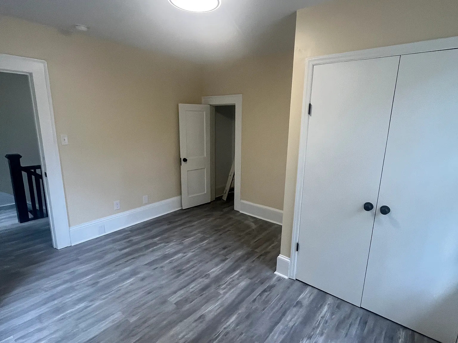 5 bed, 2800 sqft, $2,450 — Photo 4