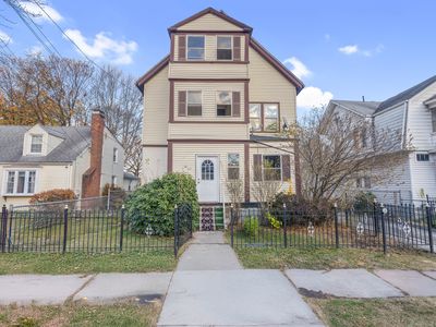 110 Henry Street, Hartford, CT, 06114