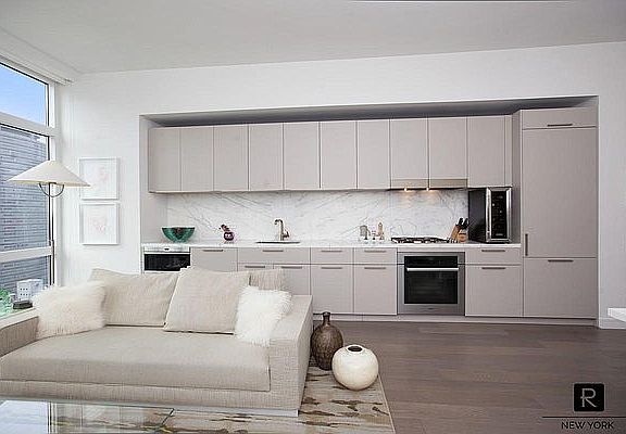 4th image of 305 E 51st St APT 26B