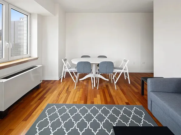 425 5th Avenue image 5 of 9