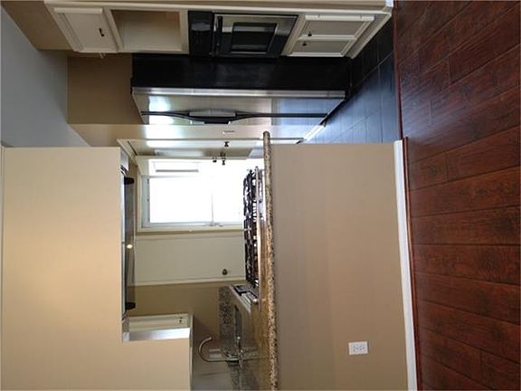 4th image of 10 Wellington Ct