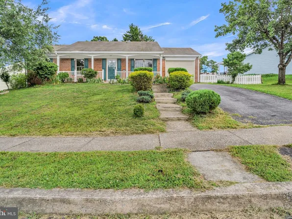 573 Wellington Rd, Harrisburg, PA 17109