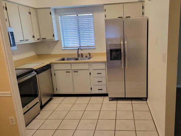 172 Springwood Cir APT C, Longwood, FL 32750