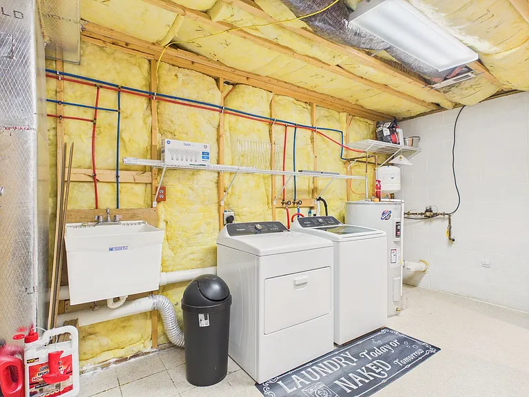 413 Waverly Rd — Photo 19
