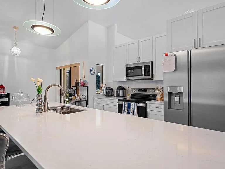 434 SW Jeanne Ave — Photo 24