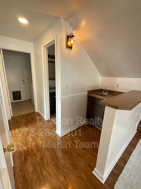 4 bed, 3.0 bath, 2084 sqft, $2,750 — Photo 4