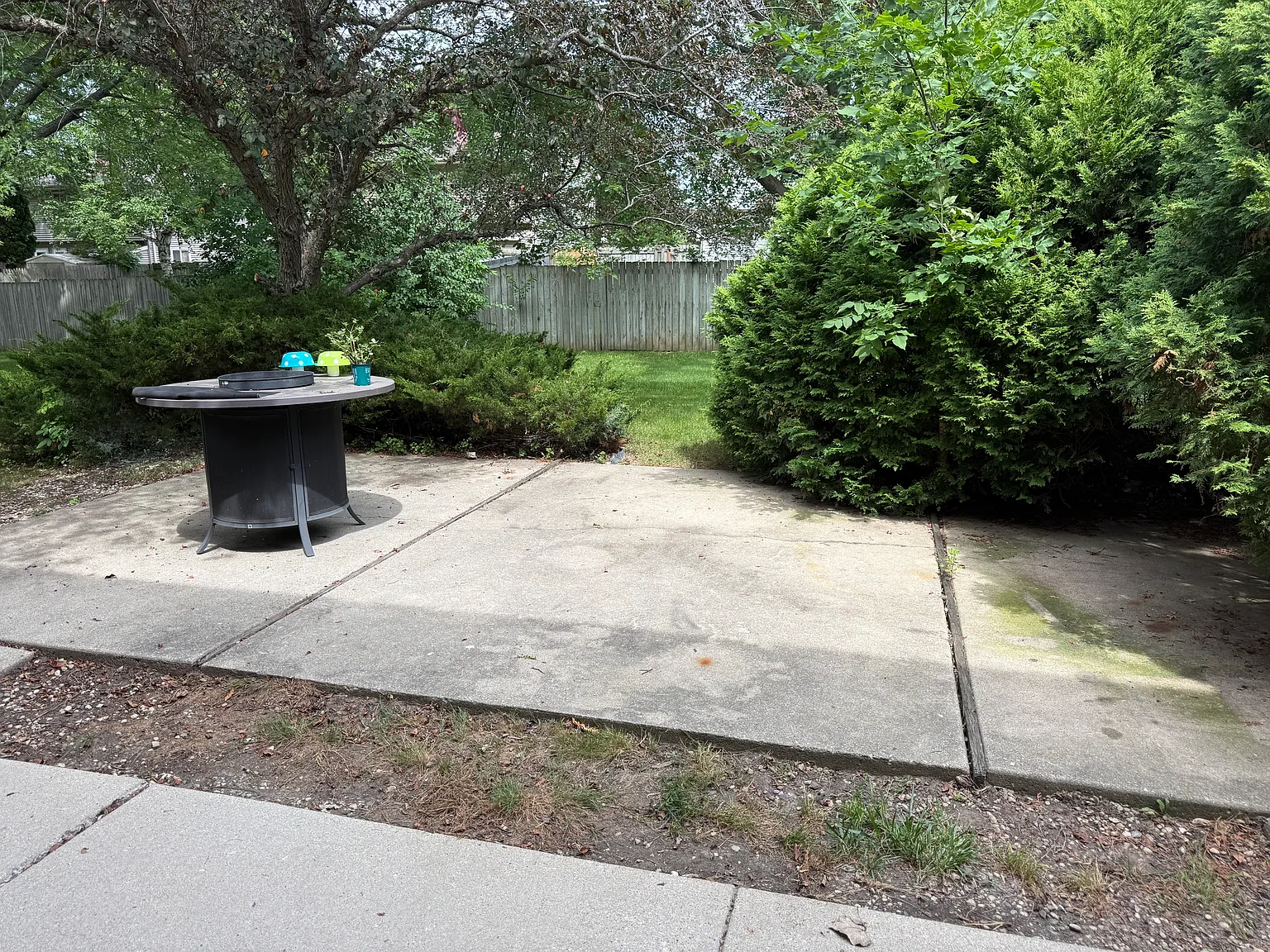 3 bed, 1.5 bath, 1103 sqft, $1,700 — Photo 2