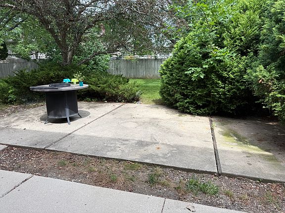 2nd image of 3631 Clairmont St