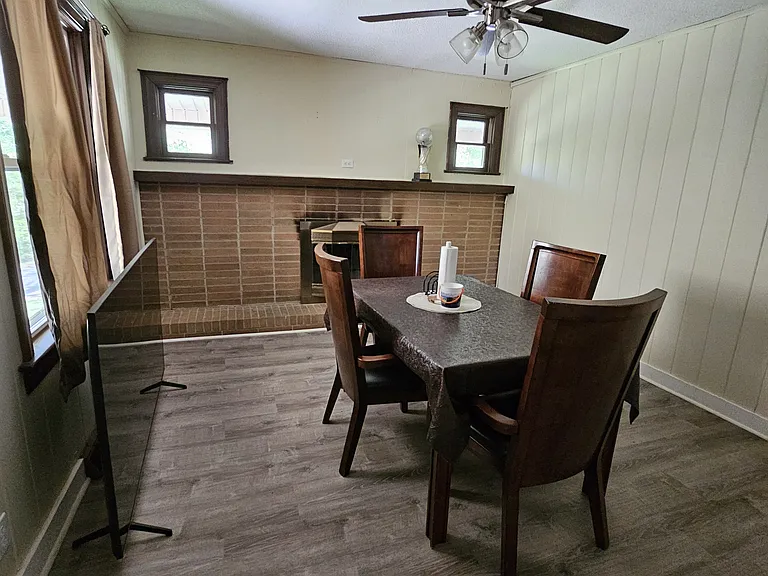548 Greenway Dr — Photo 4