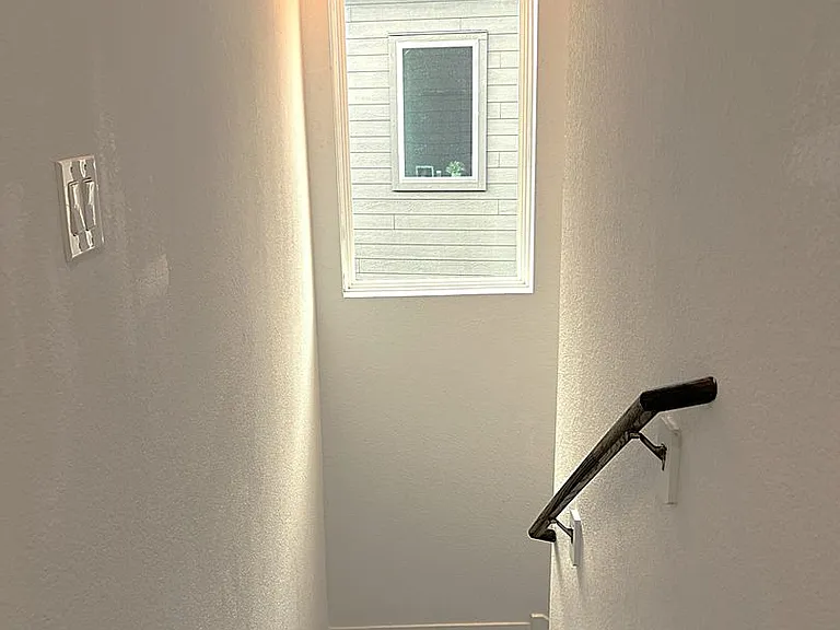 18210 Via Aurelia Dr — Photo 28