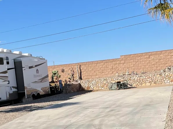 1905 Victoria Farms Rd #309, Lake Havasu City, AZ 86404