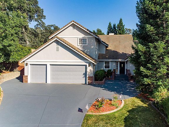 2nd image of 2512 Kennedy Pl