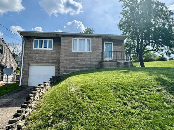 164 McKinley Rd, Weirton, WV 26062