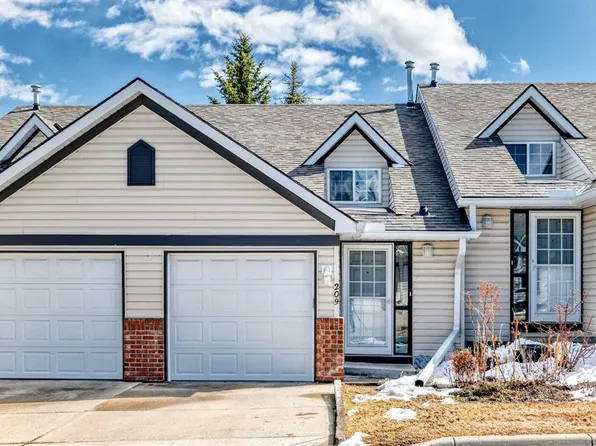 209 N Somervale Point SW, Calgary, AB T2Y 3K4