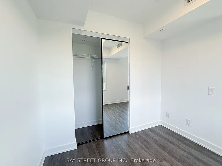 609 Sherbourne St #1409 — Photo 10