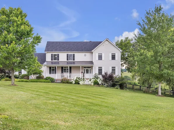 386 Bunker Hill Rd, Paris, KY 40361