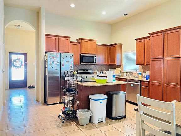 3rd image of 6135 Grassy Haven Ln
