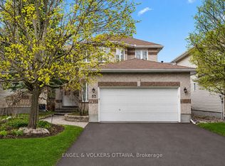 57 Newcastle Ave, Ottawa, ON K2K3B5