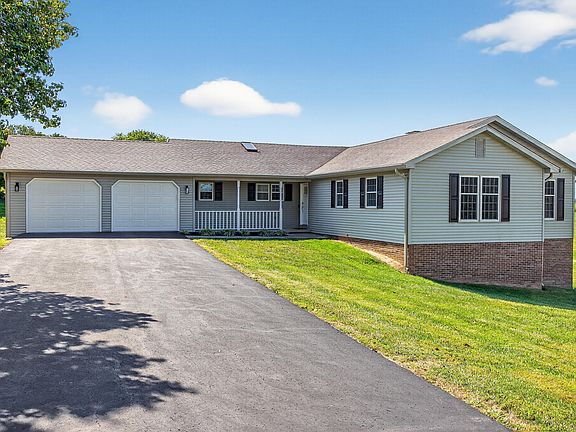 3rd image of 110 Old Bridge Rd