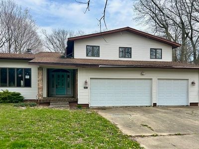 6680 John Dr, Mt Zion, IL, 62549