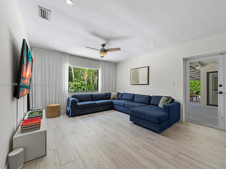 11998 SW 51st Ct — Photo 13