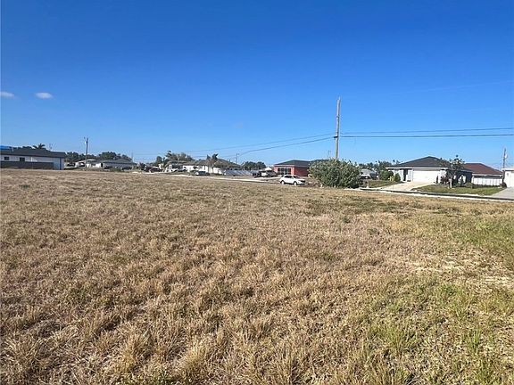 5th image of 1318 NE 9th Ave
