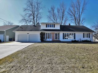 146 W Cedar St, Pulaski, WI 54162