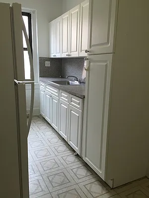 Rented by Cyclone Realty | media 4