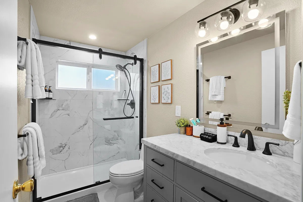 3 bed, $4,500 — Photo 4