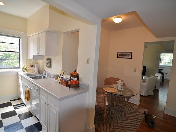 Kitchen/Dining