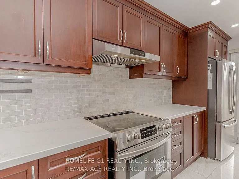 1319 Greenwood Cres — Photo 20