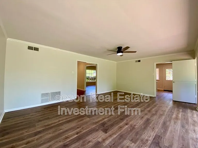 208 Bruce Ave — Photo 7