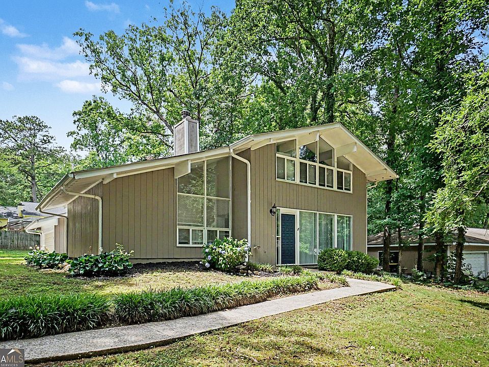 1st image of 350 Willow Glenn Ct