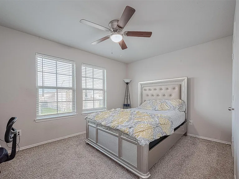 21311 Orono Heights Trl — Photo 37