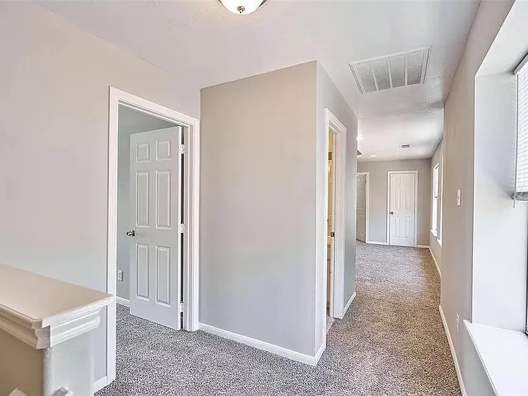 13714 Hillingdale Ln — Photo 7