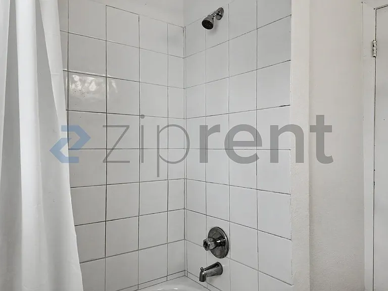 4309 32nd St — Photo 25
