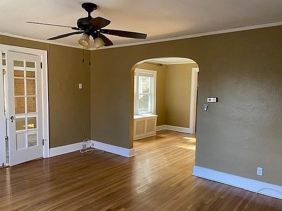 5th image of 128 Chatterton Pkwy Floor 1