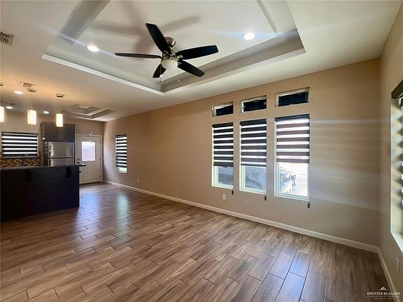 4th image of 3609 Hawthorne Ave #1