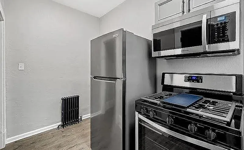 943 Jackman Avenue — Photo 4